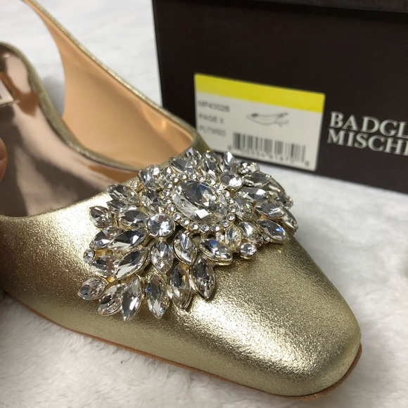 Badgley Mischka Gold Metallic Satin Page Kitten Sling 6 NEW